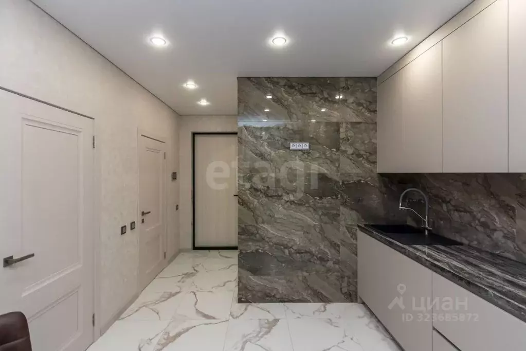 1-к кв. Тюменская область, Тюмень ул. Эльвиры Федоровой, 1 (41.1 м) - Фото 1