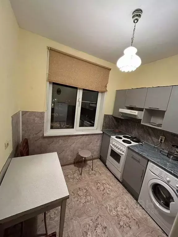 2-к кв. Москва Староватутинский проезд, 13 (50.0 м) - Фото 0