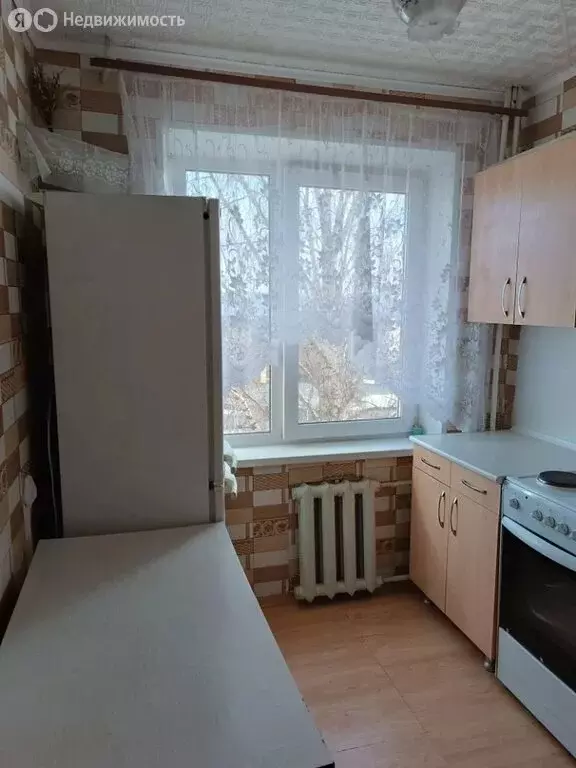 2-комнатная квартира: Златоуст, 8-я Демидовская улица, 4 (44.2 м) - Фото 2