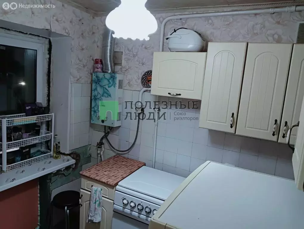 2-комнатная квартира: Альметьевск, улица Белоглазова, 153 (45.4 м) - Фото 0