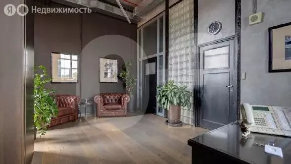 Офис (560 м) - Фото 1