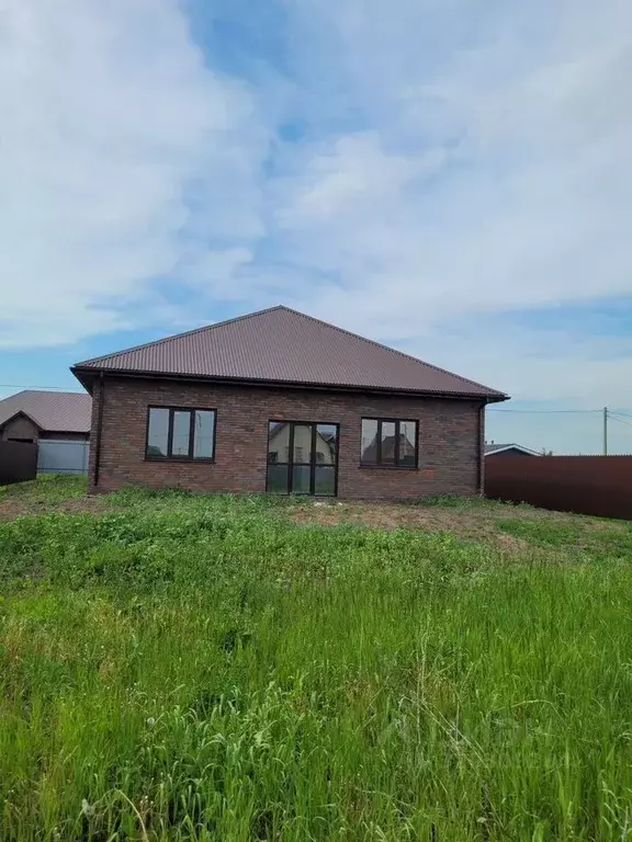 Дом в Омская область, Омский район, пос. Новоомский ул. 70 лет Победы ... - Фото 2