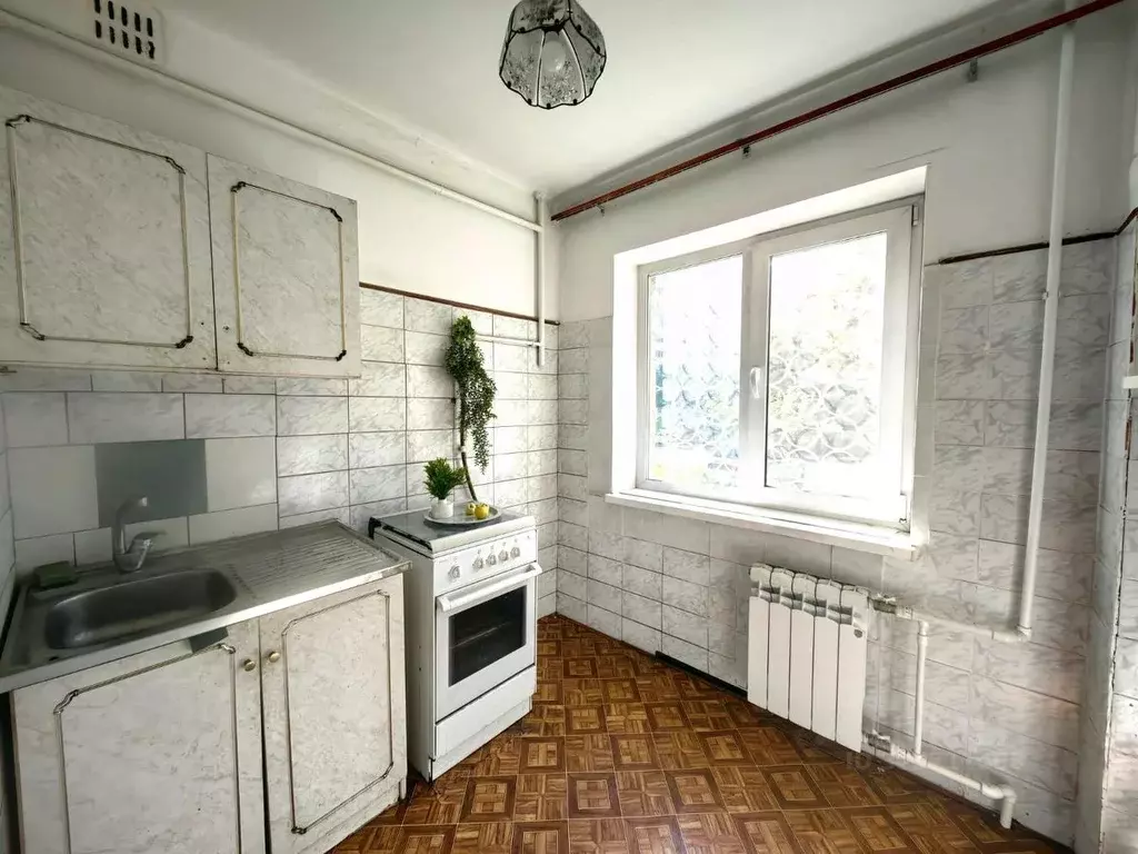 2-к кв. Омская область, Омск Заозерный мкр, просп. Менделеева, 36Б ... - Фото 2