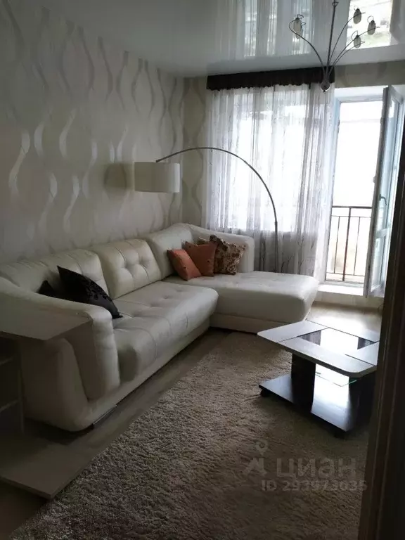 2-к кв. Тюменская область, Тюмень Холодильная ул., 21 (57.0 м) - Фото 0