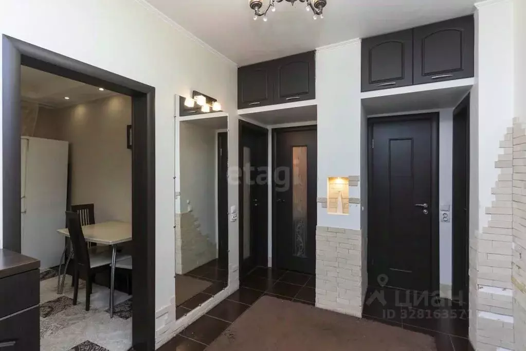 3-к кв. Тюменская область, Тюмень ул. Космонавтов, 6к1 (65.9 м) - Фото 1