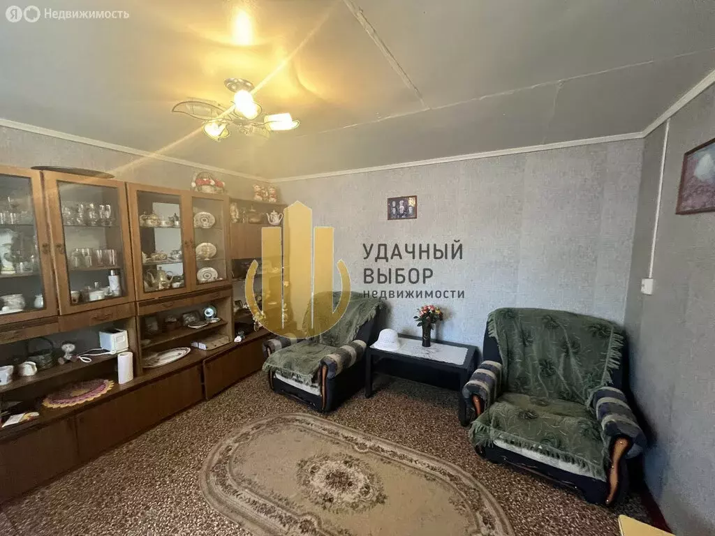 Дом в посёлок Горняцкий, Восточная улица (130 м) - Фото 0