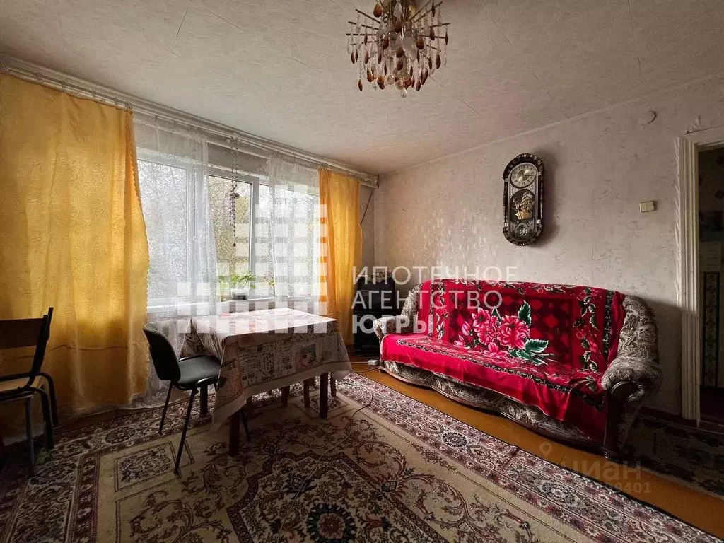 3-к кв. Ханты-Мансийский АО, Ханты-Мансийск ул. Рознина, 72 (68.4 м) - Фото 1