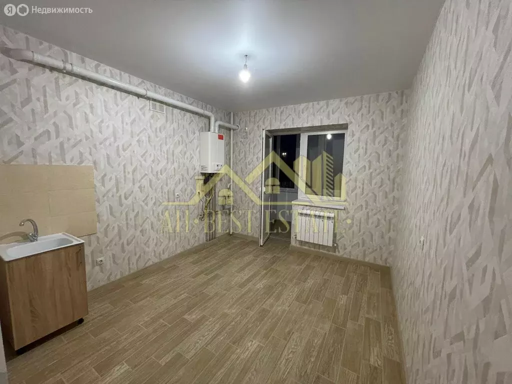 1-комнатная квартира: Владикавказ, улица Хадарцева, 39 (36 м) - Фото 1