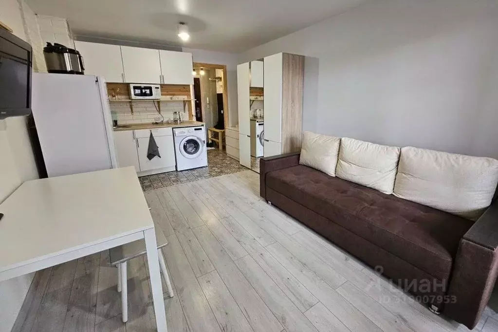 Студия Кировская область, Киров ул. Ленина, 184к3 (27.0 м) - Фото 1