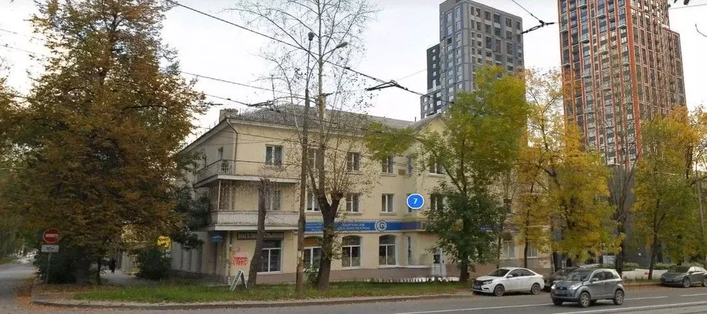 Помещение свободного назначения в Свердловская область, Екатеринбург ... - Фото 0