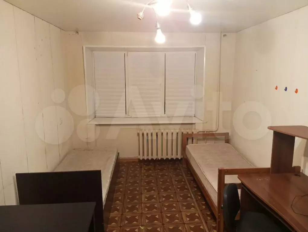 Комната 16,5 м в 1-к., 1/6 эт. - Фото 0