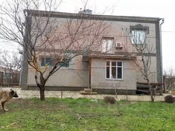 Дом в Крым, Сакский район, с. Лесновка ул. Солнечная (220 м) - Фото 1