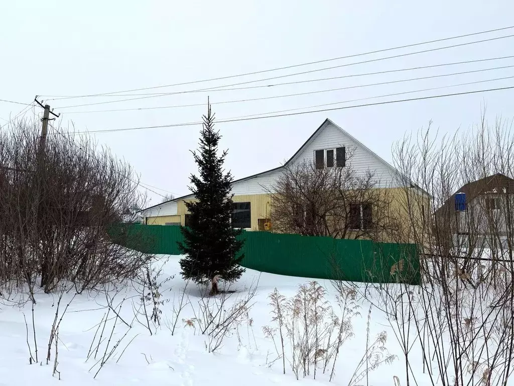 Дом в Башкортостан, Иглинский сельсовет, с. Иглино ул. Ольховая, 32 ... - Фото 0