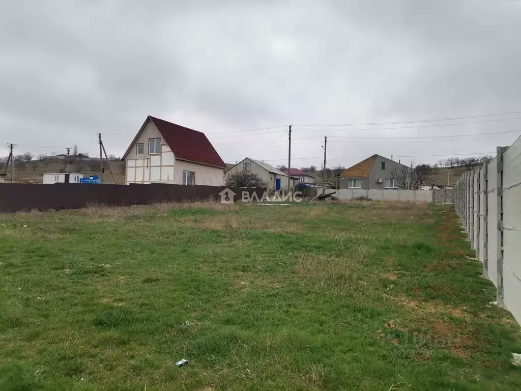 Участок в Севастополь с. Вишневое, ул. Дружбы, 50 (8.0 сот.) - Фото 2