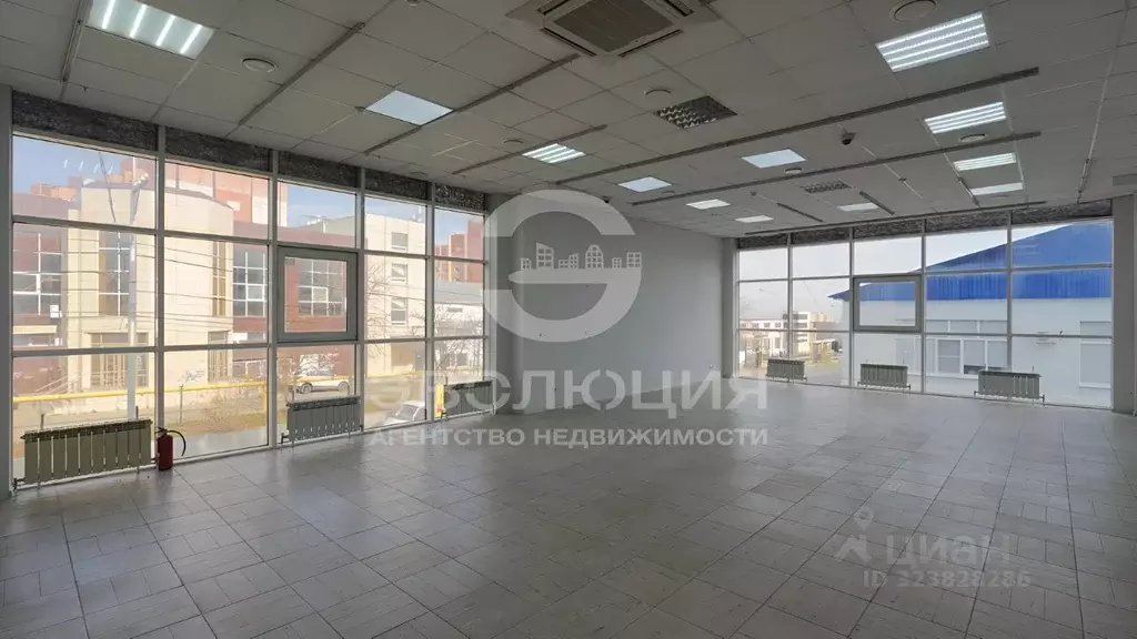 Торговая площадь в Ставропольский край, Ставрополь ул. Серова, 521Б ... - Фото 1