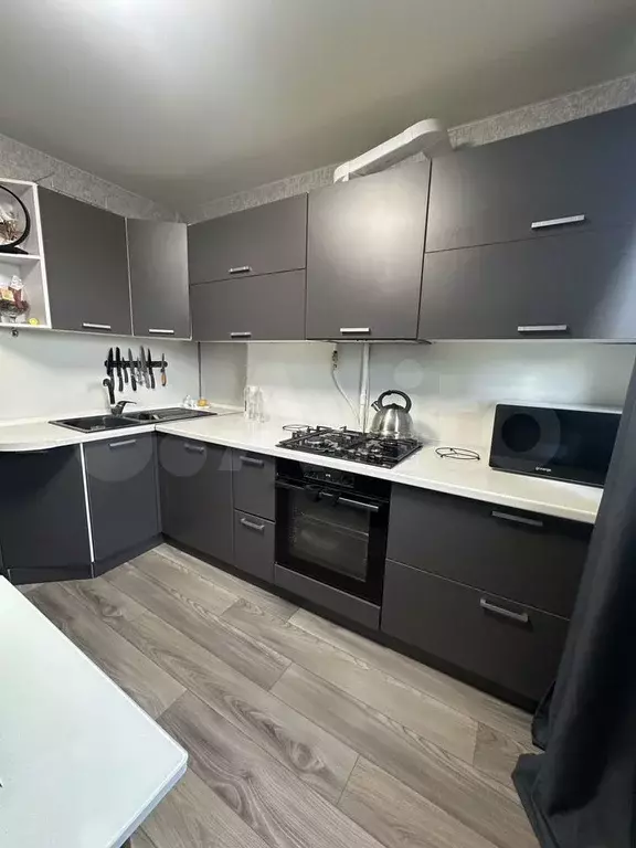 3-к. квартира, 60 м, 6/9 эт. - Фото 0