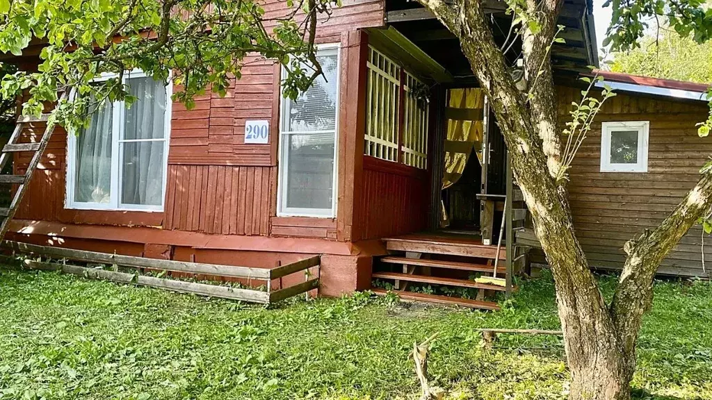 Дом в Ленинградская область, Кировское городское поселение, Беляевский ... - Фото 1