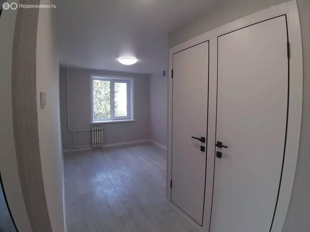 3-комнатная квартира: Пермь, Новосибирская улица, 24 (57 м) - Фото 1