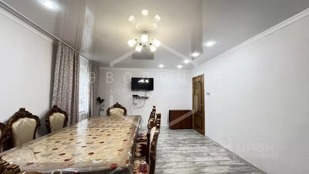 Дом в Калининградская область, Гвардейский муниципальный округ, пос. ... - Фото 2