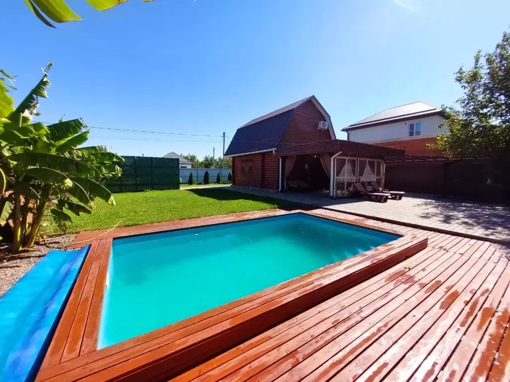 Дом в Краснодарский край, Динской район, Новотитаровская ст-ца ул. ... - Фото 1