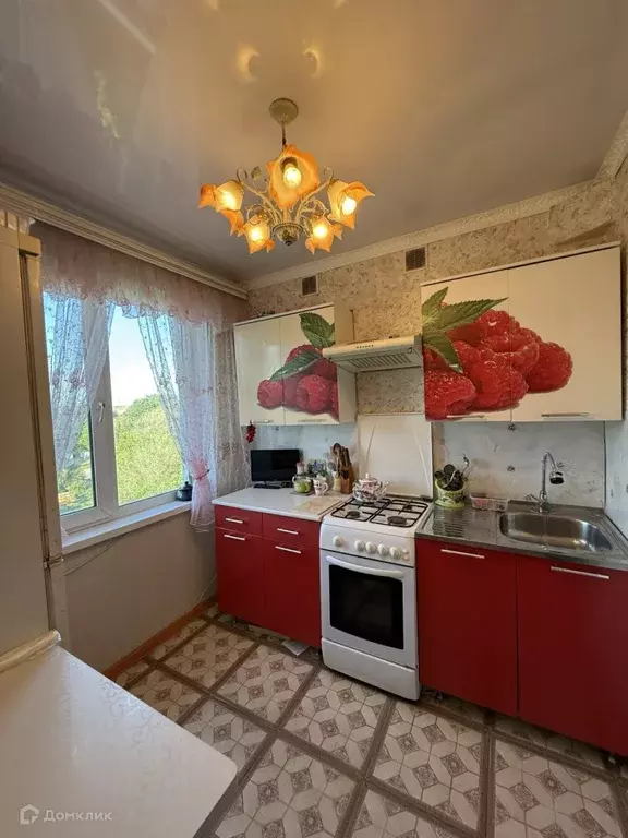 Продаётся 4-к квартира, 61.04 м - Фото 0