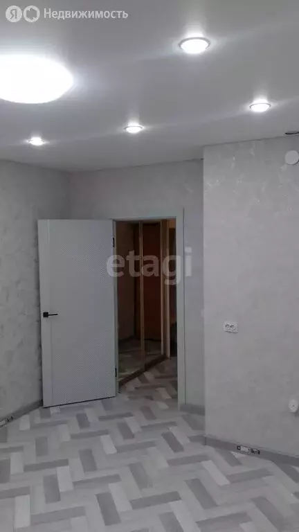 Квартира-студия: Тобольск, 15-й микрорайон, 22 (20.4 м) - Фото 1