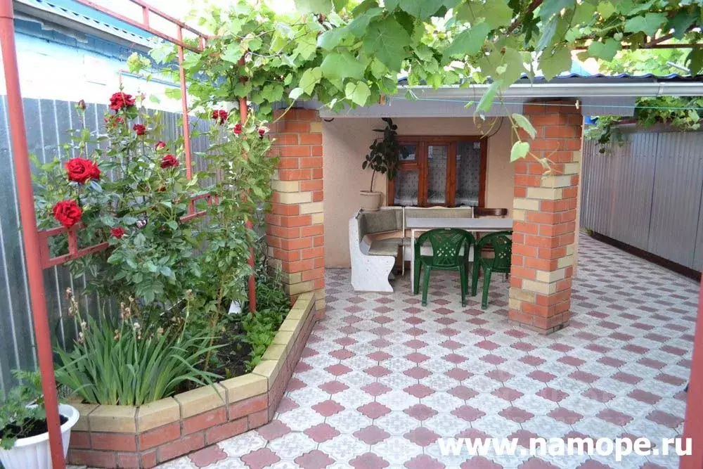 Дом в Краснодарский край, Ейск ул. Кухаренко, 39 (50 м) - Фото 0