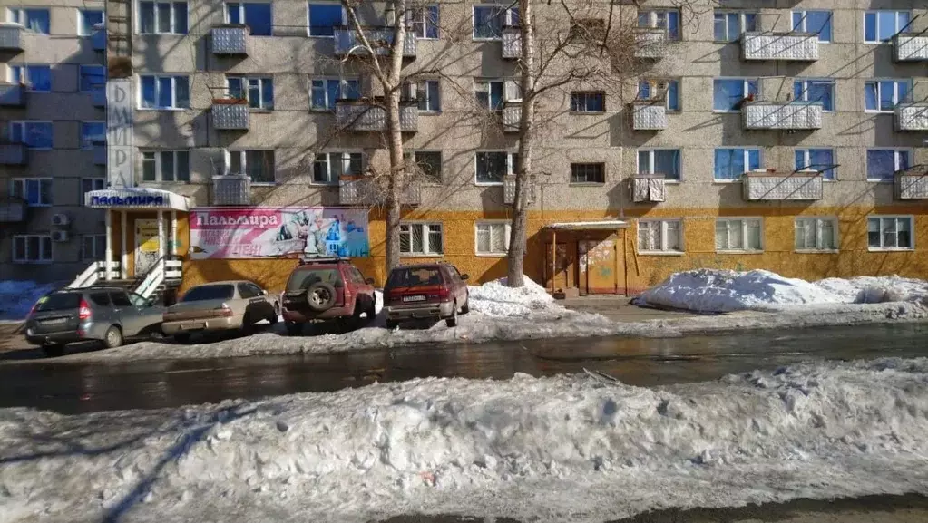 Помещение свободного назначения в Иркутская область, Усть-Илимск ул. ... - Фото 1