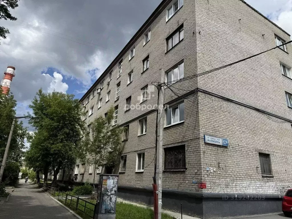 Комната Свердловская область, Екатеринбург ул. Малышева, 127А (13.4 м) - Фото 1