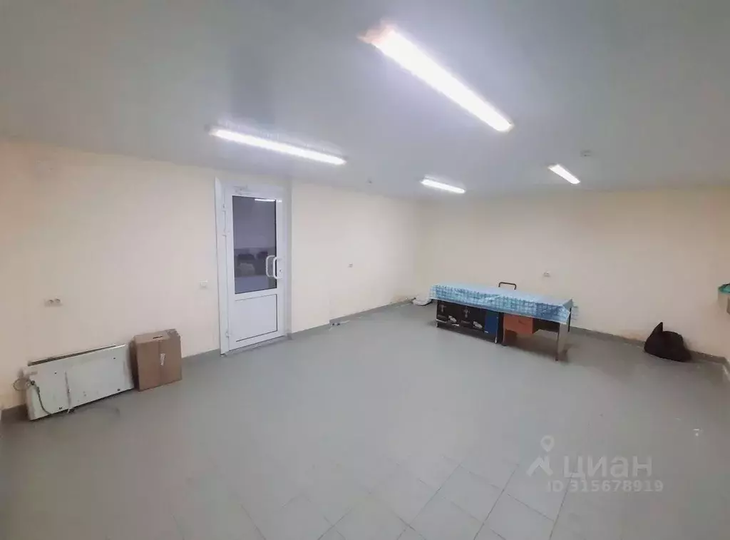 Помещение свободного назначения в Волгоградская область, Волгоград ул. ... - Фото 1