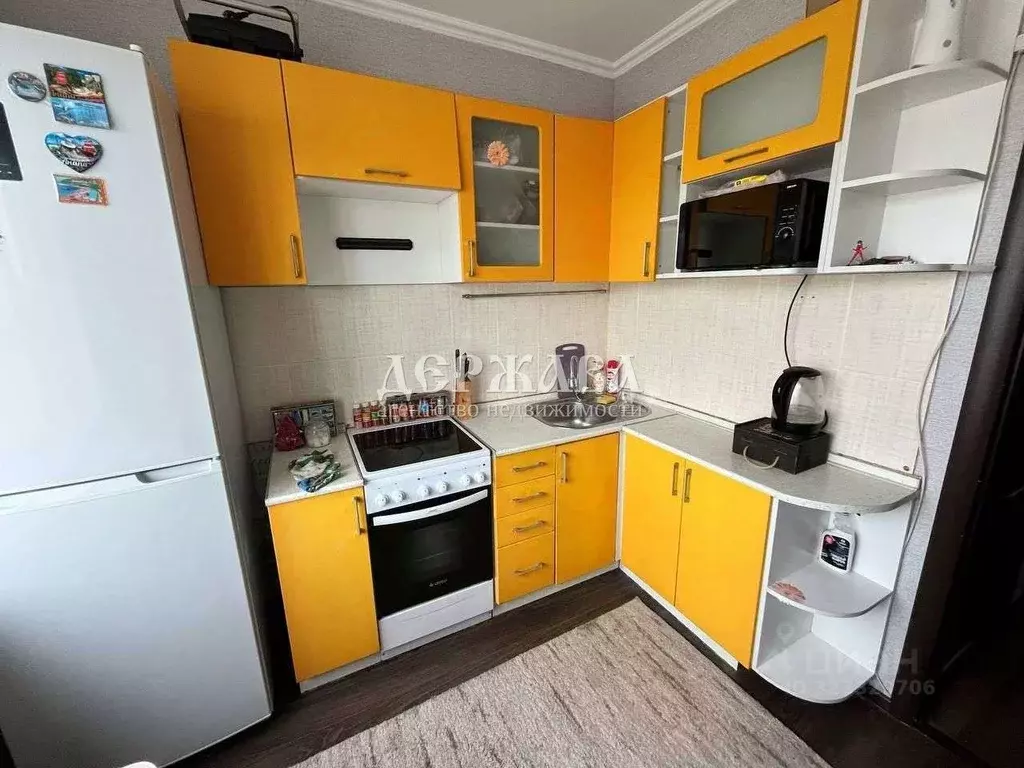 1-к кв. Белгородская область, Старый Оскол Ольминского мкр, 7 (40.0 м) - Фото 1