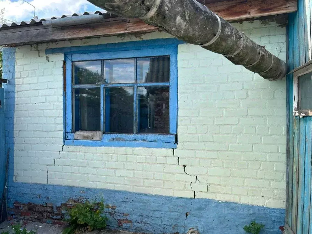 Дом в Белгородская область, Корочанский район, Ломовское с/пос, с. ... - Фото 2