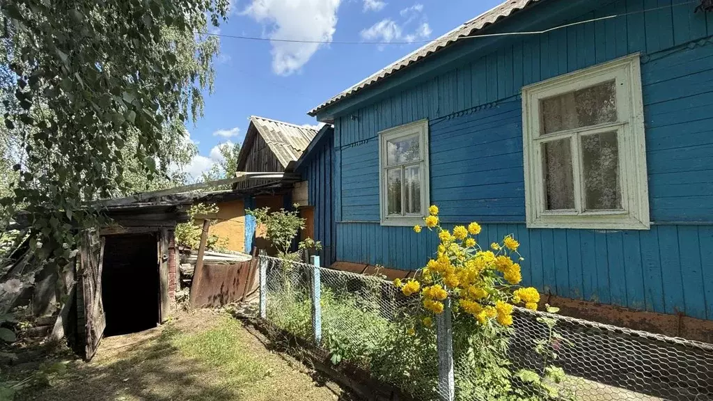 Дом в Брянская область, Карачевский район, Вельяминовское с/пос, д. ... - Фото 1