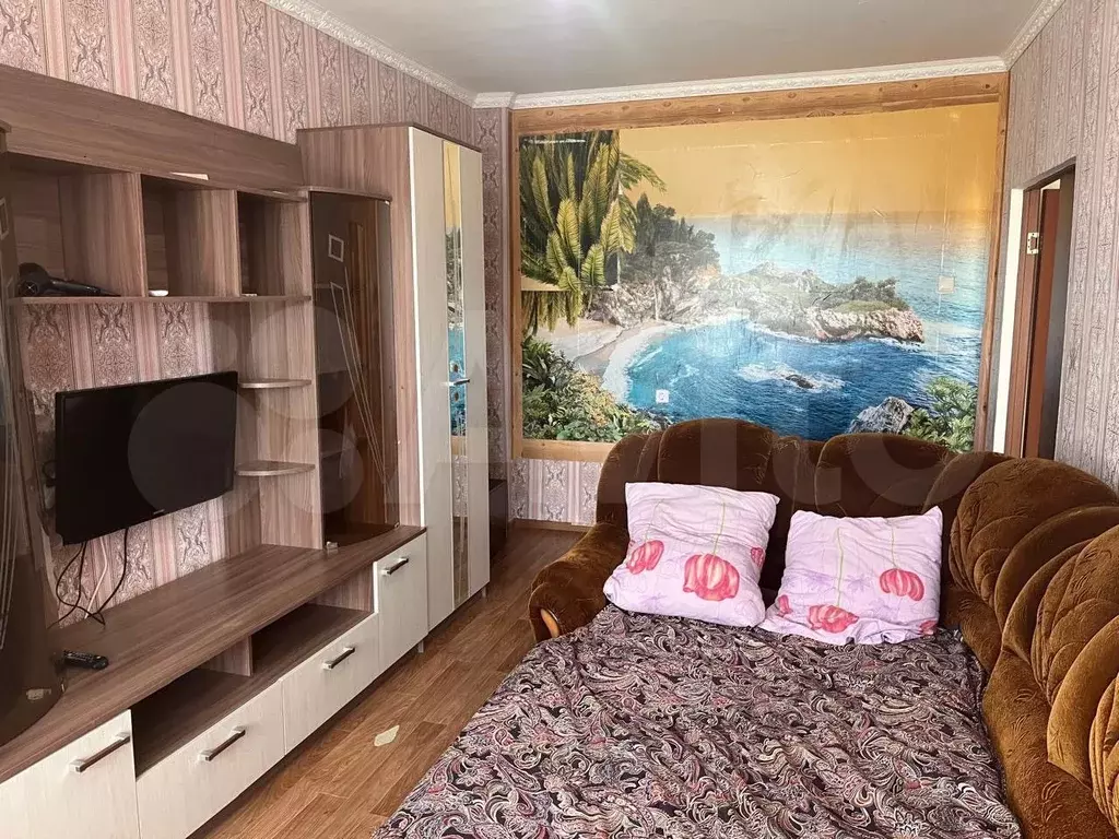 1-к. квартира, 35 м, 3/3 эт. - Фото 1