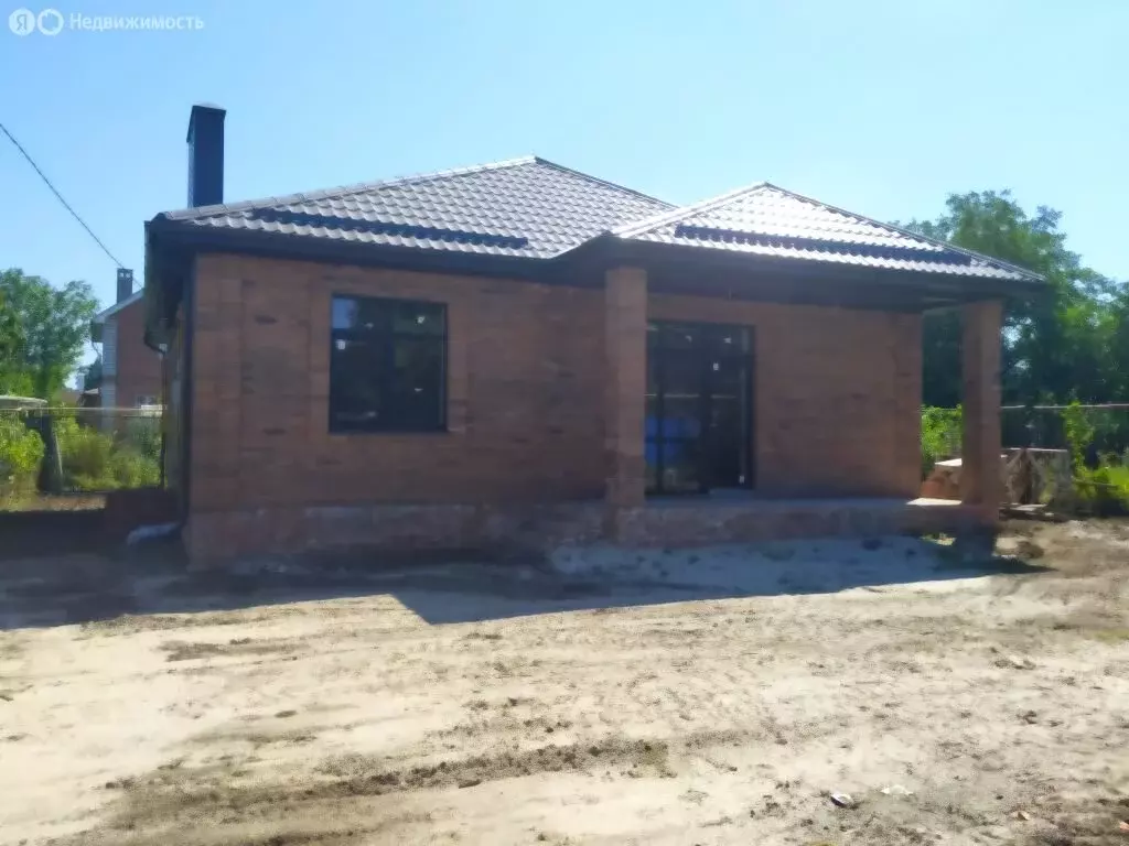 Дом в Ростов-на-Дону, Особенная улица (120 м) - Фото 1