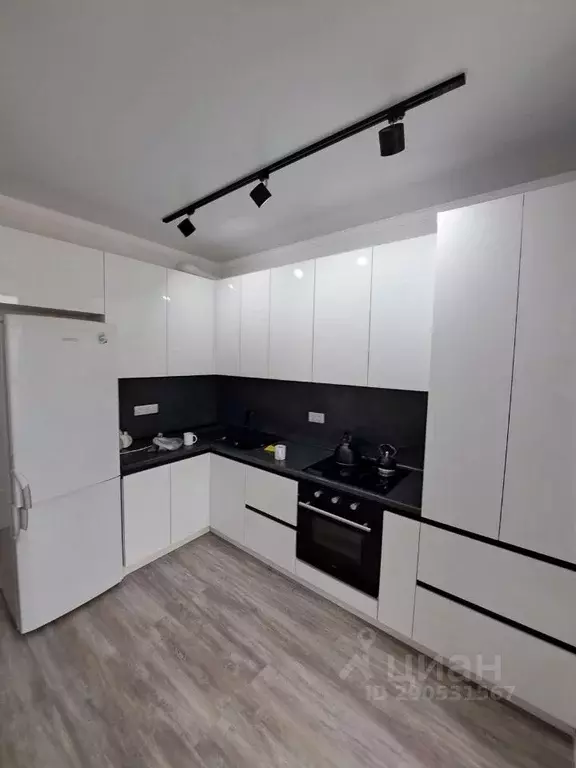 1-к кв. Астраханская область, Астрахань ул. Трофимова, 10 (40.0 м) - Фото 1