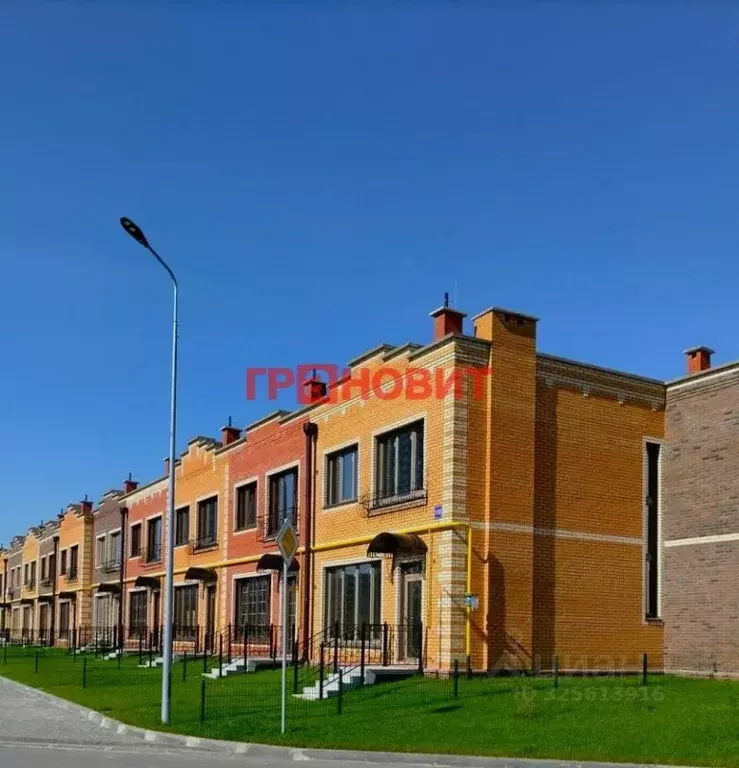 Таунхаус в Новосибирская область, Новосибирский район, Мичуринский ... - Фото 1