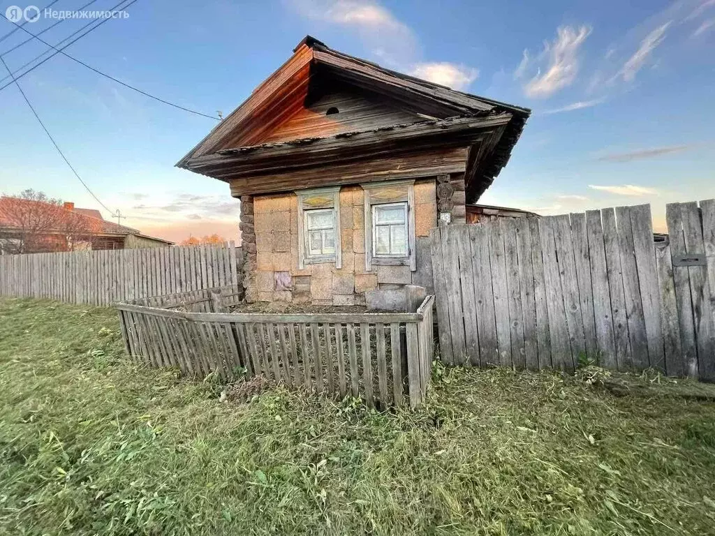 Дом в Тюменская область, Заводоуковский муниципальный округ, посёлок ... - Фото 0