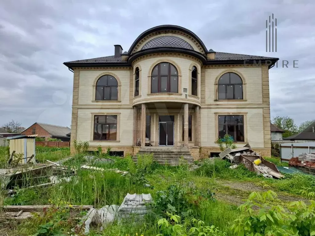 Дом 1100 м на участке 8 сот. - Фото 0