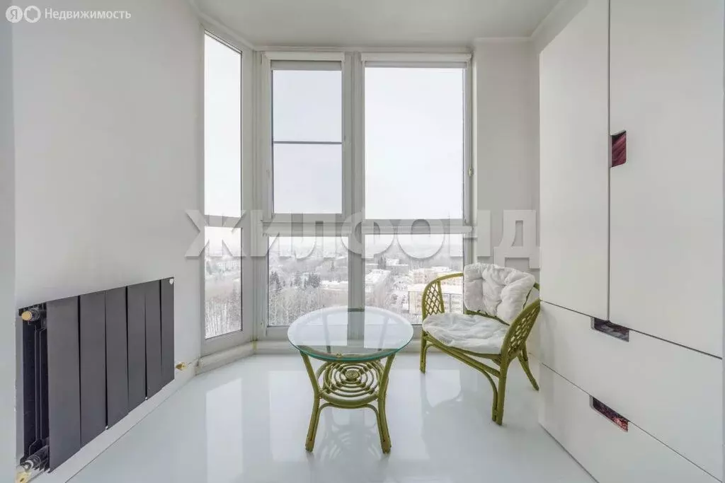 1-комнатная квартира: Брянск, проспект Станке Димитрова, 67 (50 м) - Фото 0