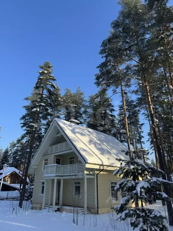 Дом в Ленинградская область, Приозерский район, пос. Сосново ул. ... - Фото 1