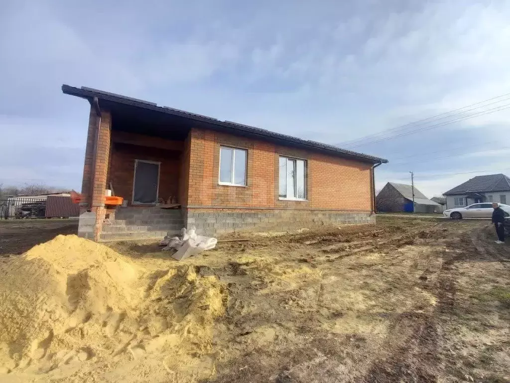 Дом в Белгородская область, Алексеевка ул. Розовый бульвар, 4 (135 м) - Фото 1