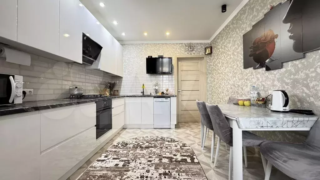 2-к. квартира, 54 м, 5/5 эт. - Фото 0