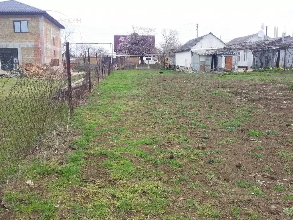 Участок в Крым, Бахчисарайский район, с. Угловое ул. Ленина, 2 (6.0 ... - Фото 1