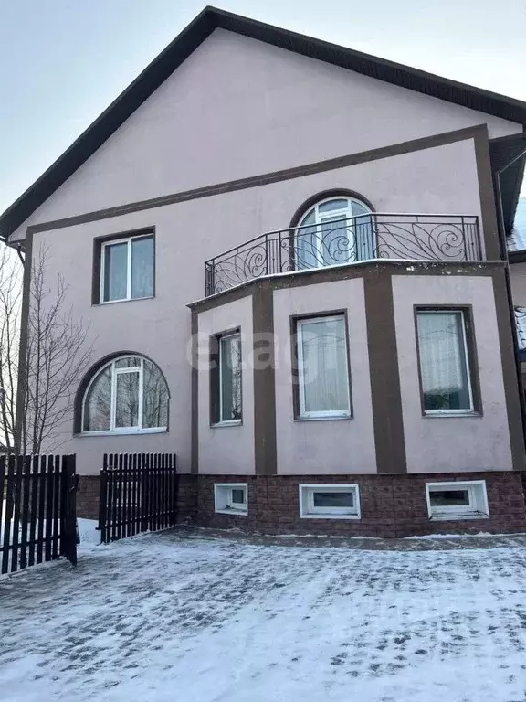 Дом в Красноярский край, Красноярск городской округ, д. Минино ул. ... - Фото 1