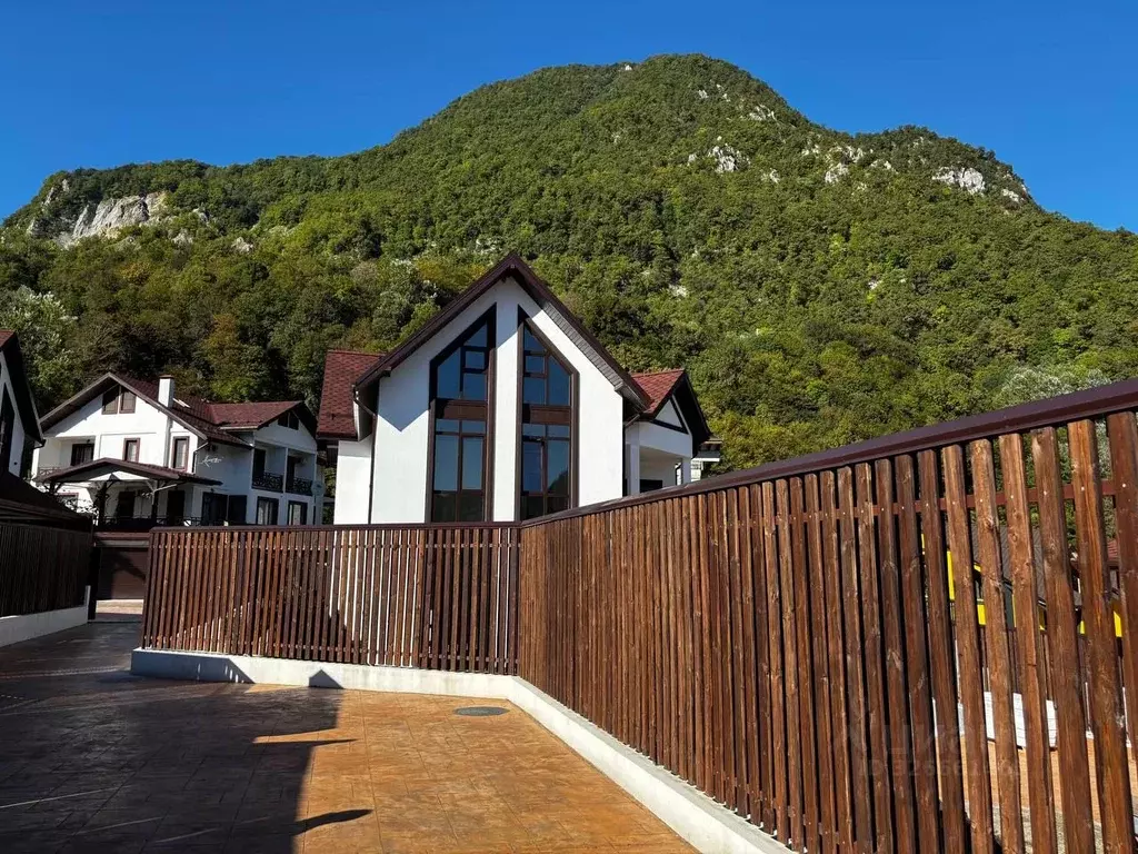 Коттедж в Краснодарский край, Сочи городской округ, с. Монастырь ул. ... - Фото 2