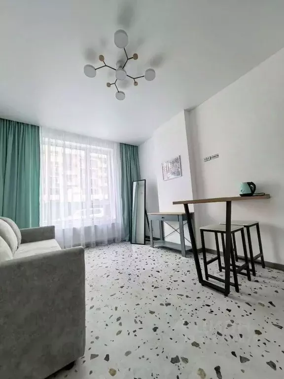 Студия Тюменская область, Тюмень ул. Василия Подшибякина, 11 (20.0 м) - Фото 1