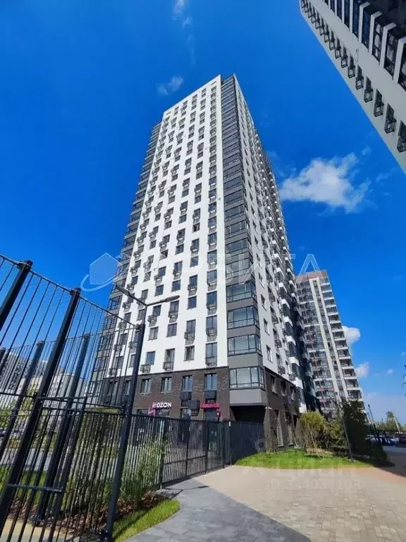 2-к кв. Тюменская область, Тюмень ул. Республики, 204к19 (49.2 м) - Фото 1