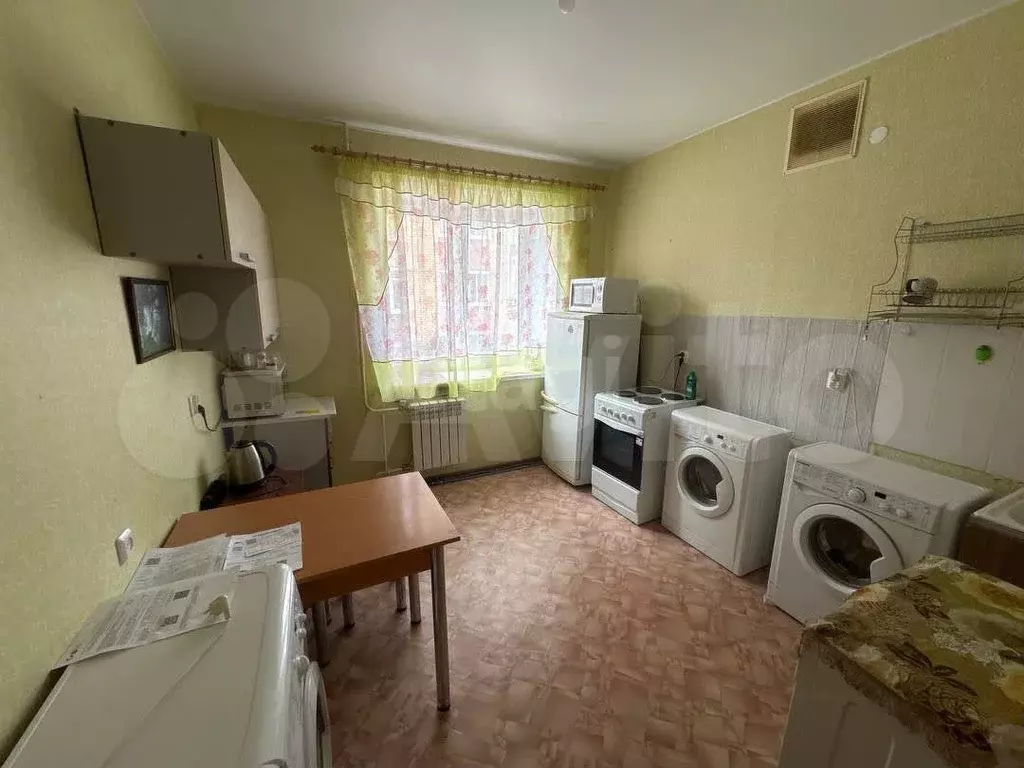 Комната 20,8 м в 5-к., 1/4 эт. - Фото 0