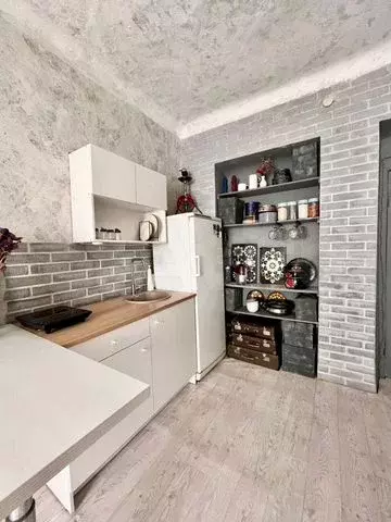 Комната 36 м в 4-к., 4/4 эт. - Фото 0